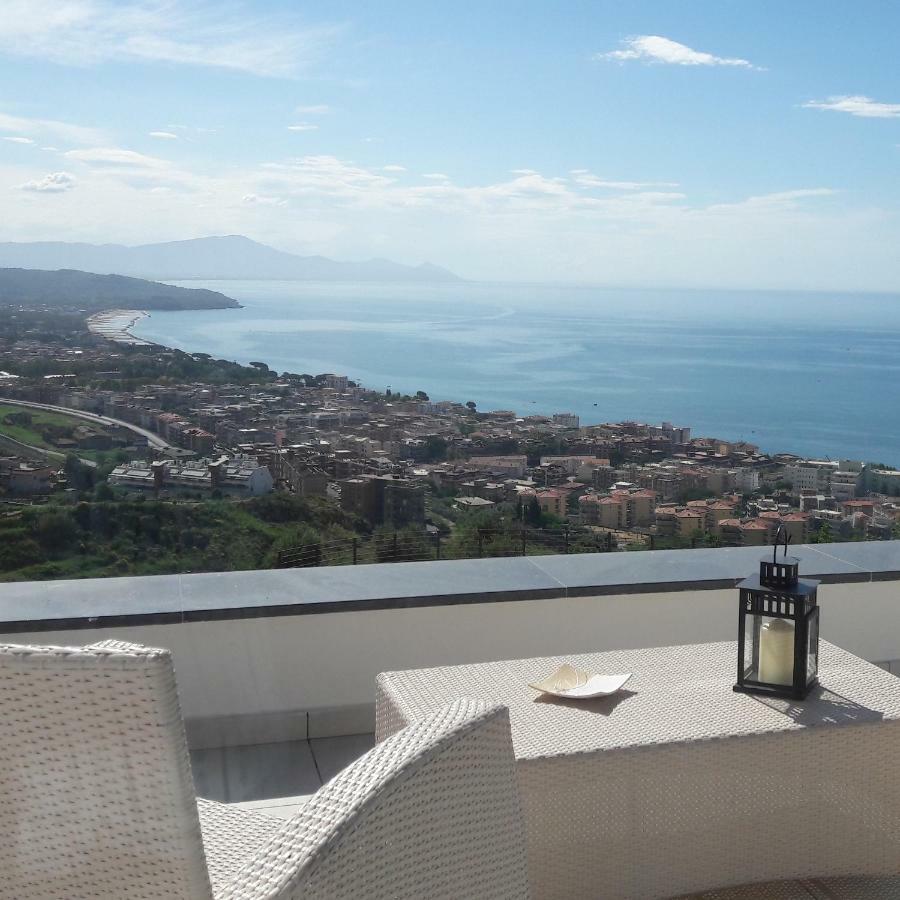 Villa Treglia B&B フォルミア エクステリア 写真